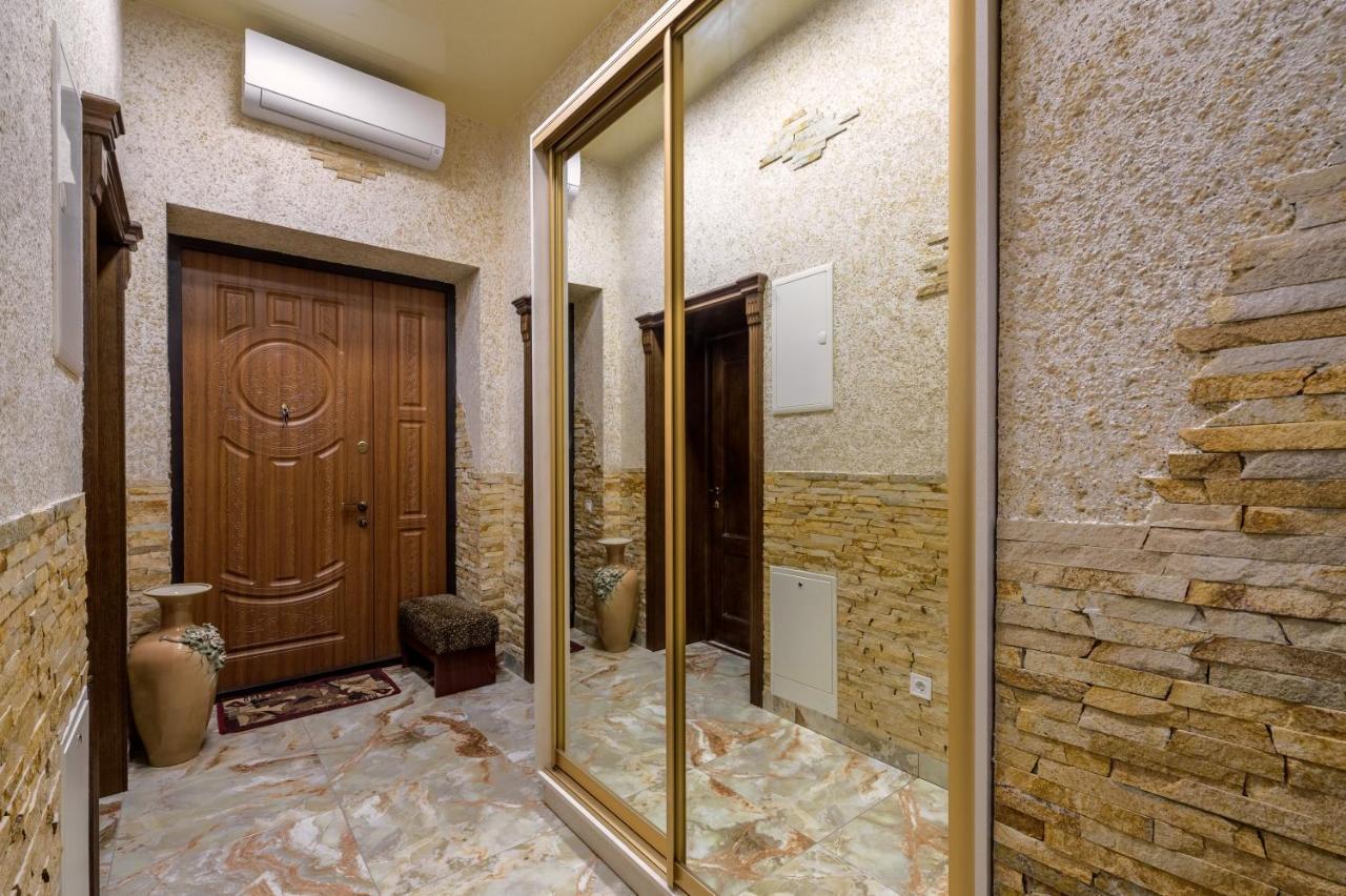 Noviy Svit 4 Apartments Львов Экстерьер фото